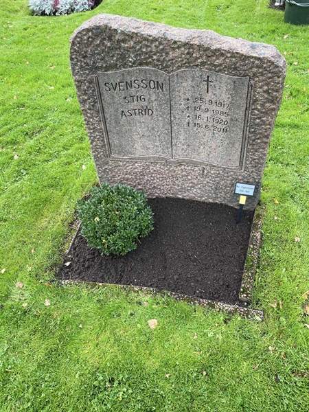 Hautatunnus: 2 C   159-160