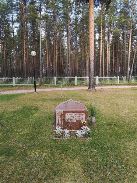 Grave number: VLM 15   107-108