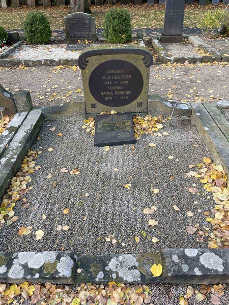 Grave number: VV 5    47, 48