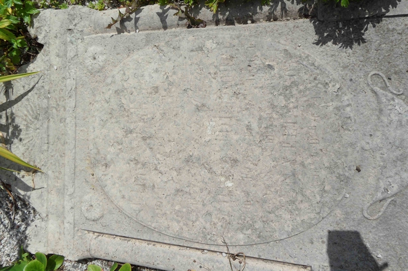 Grave number: ÖK 1-2     9