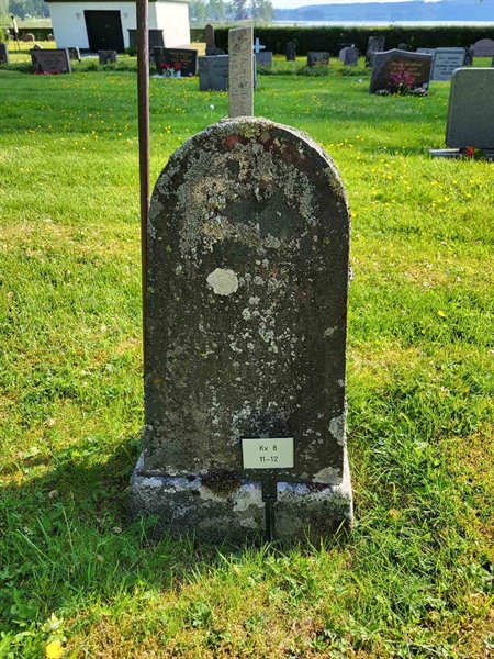 Grave number: kö 01 08    11-12