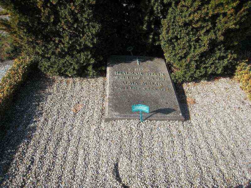 Grave number: NK F 101-102