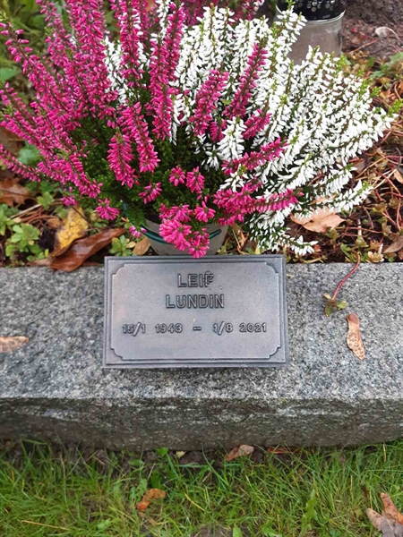 Grave number: 1 AG Båge    72