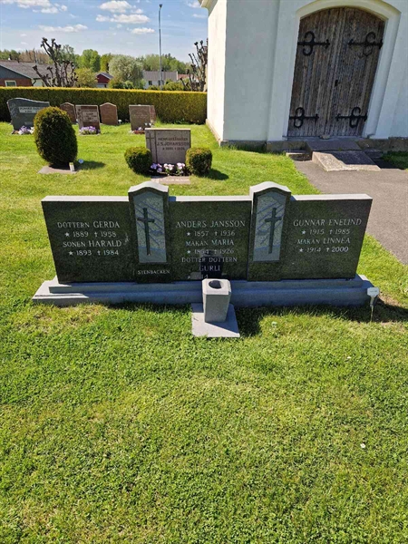 Grave number: 04 D   53, 54, 55