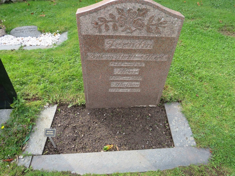 Grave number: 1 07    6