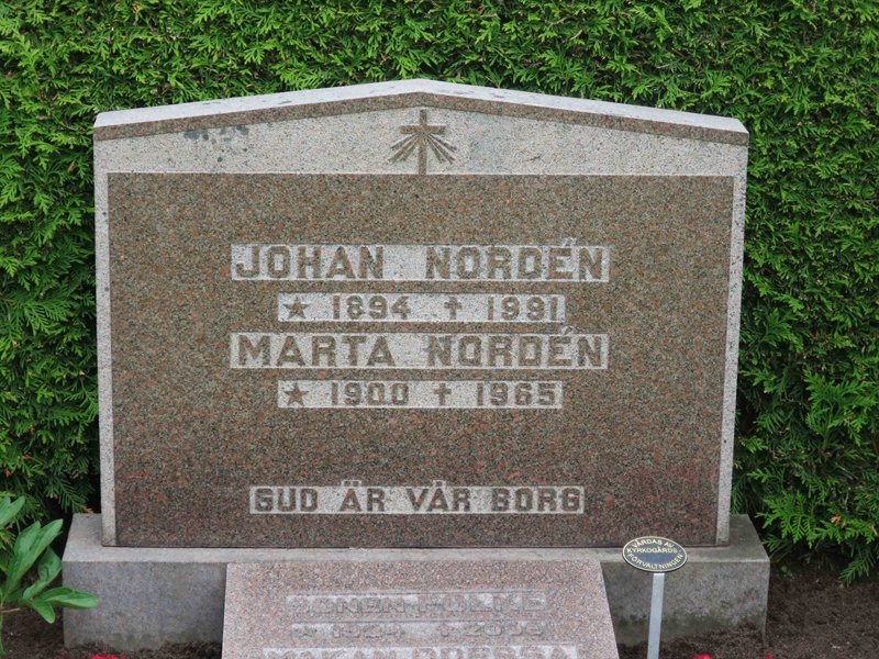 Grave number: HÖB 62    16