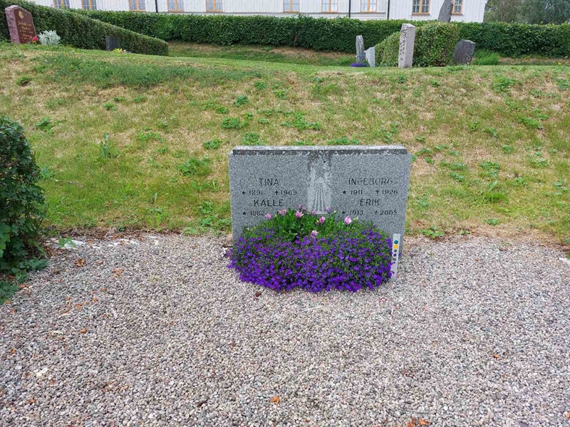 Grave number: FÖ 2    13