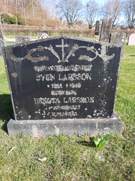Grave number: VN B   133-134
