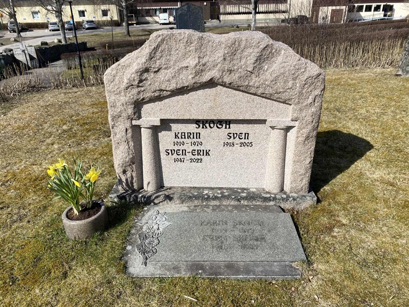 Grave number: 1 04    12