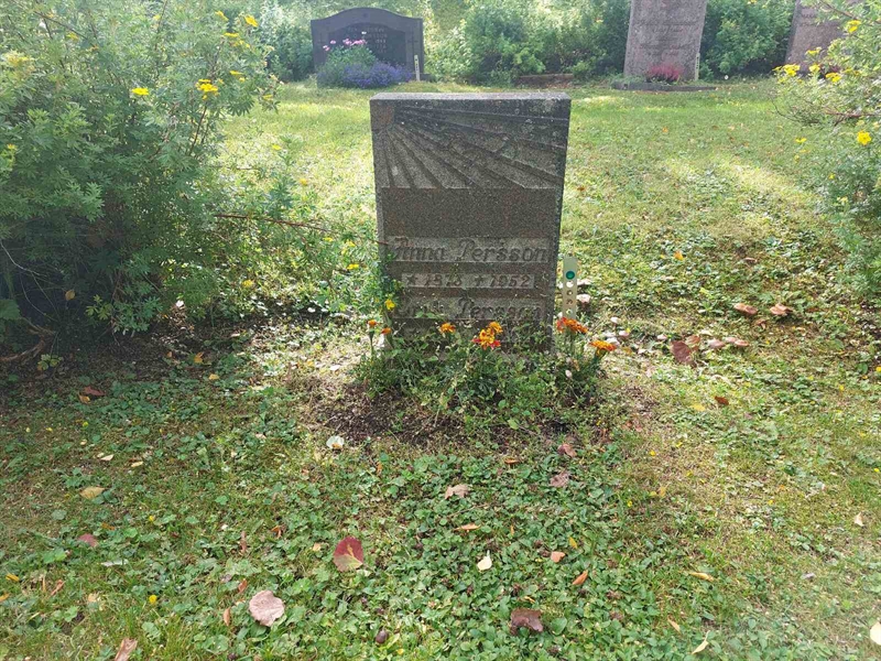 Grave number: FÖ 4   103, 104