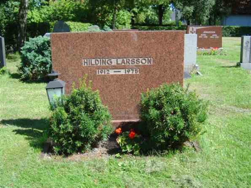 Grave number: FLÄ E    58-59