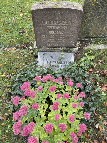 Grave number: ÖV B    33