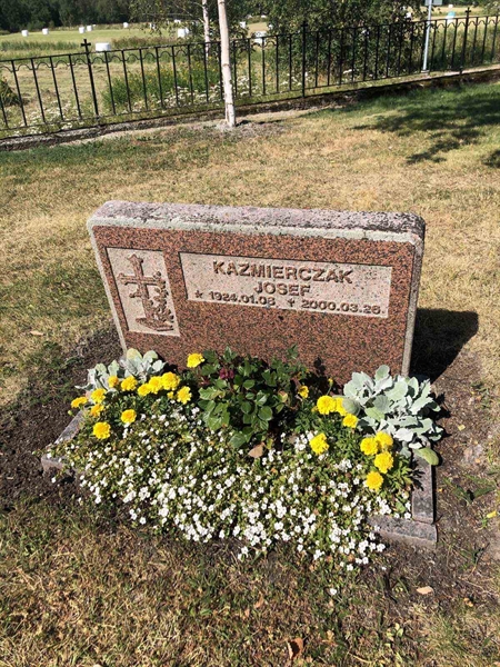 Hautatunnus: 3 M    14-15