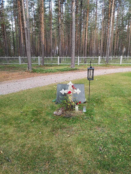 Hautatunnus: VLM 15   114-115