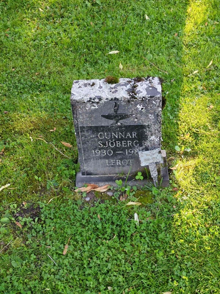 Grave number: 1 09    56-57