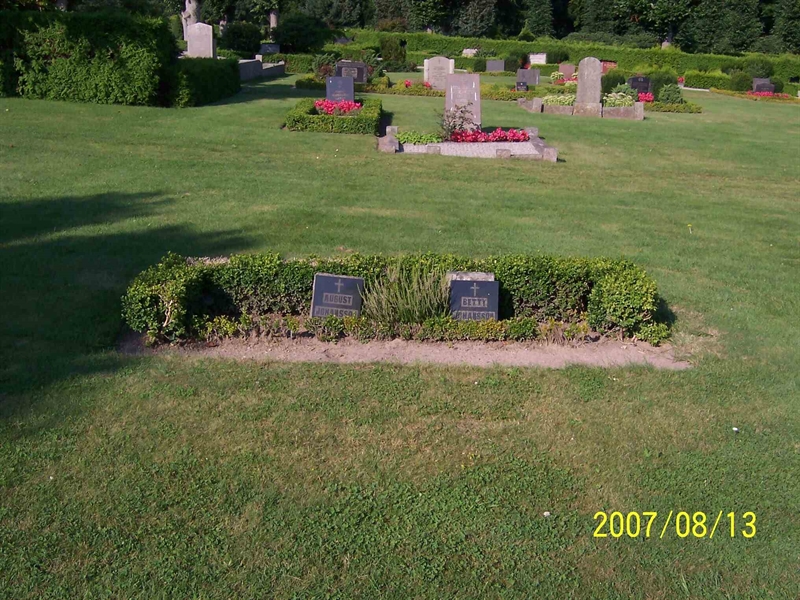Grave number: 1 2 B    38