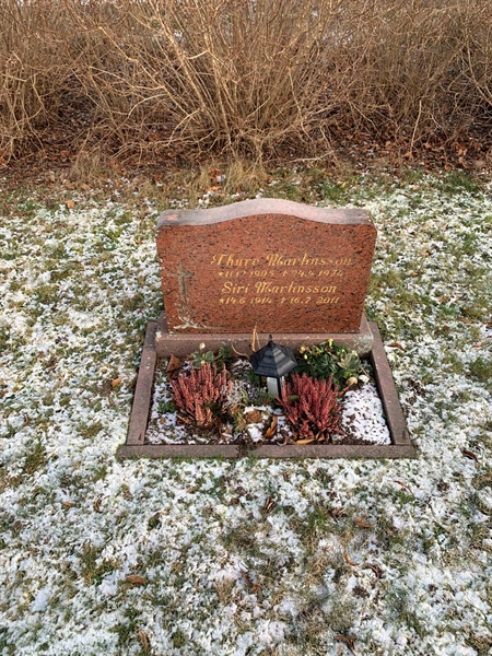 Grave number: VI G   356, 357