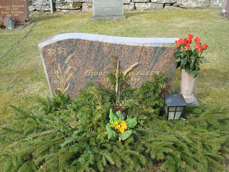 Grave number: KU 12    50, 51
