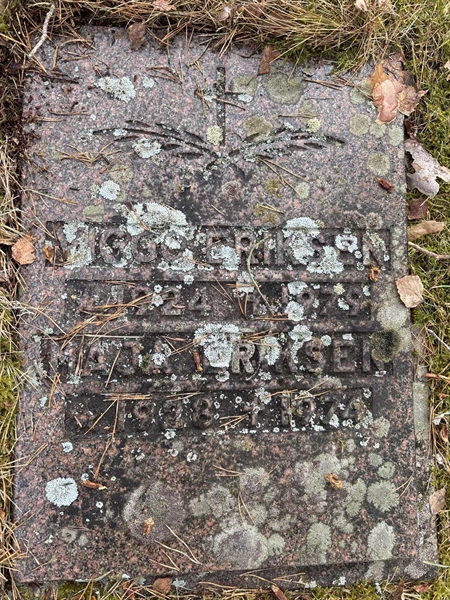 Grave number: 1 GL.7 1    50