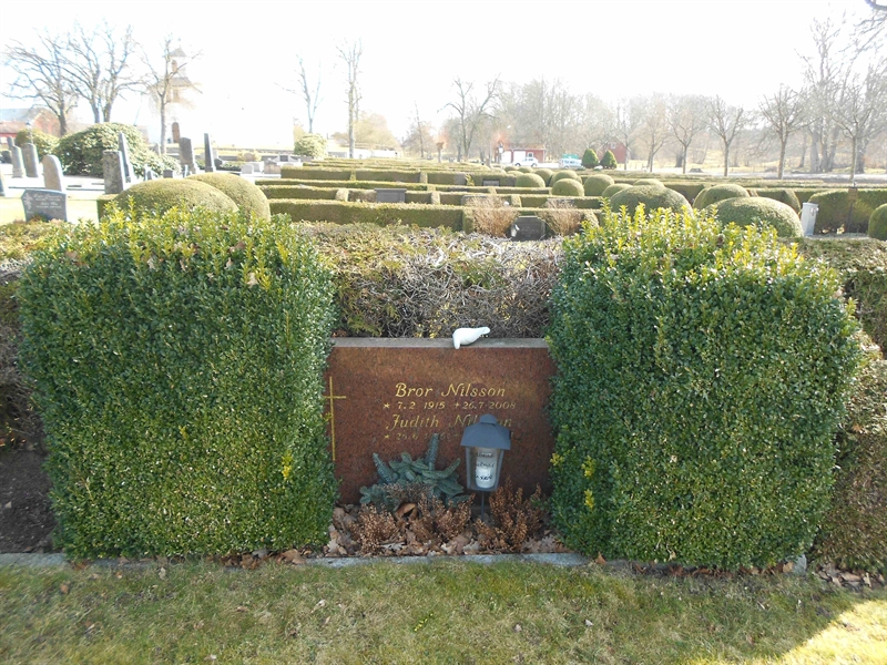 Grave number: V 19    71A, 71B