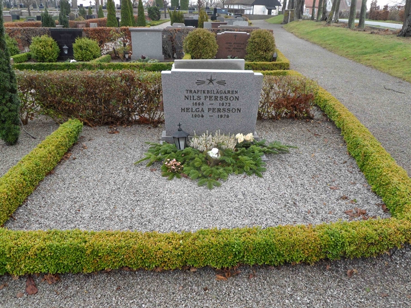 Grave number: ÖTN NVK2    76A, 76B