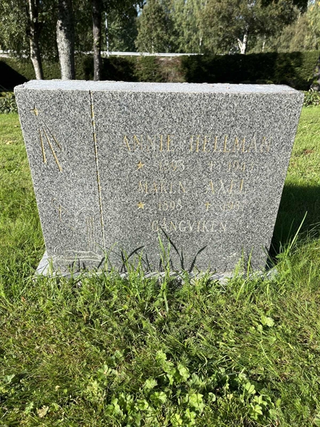 Grave number: 1 06  2035