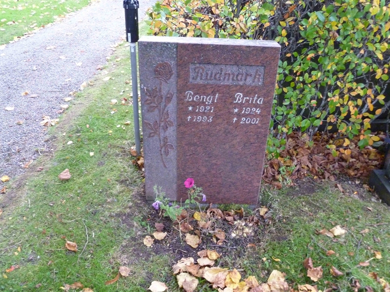 Grave number: ROG B  350, 351