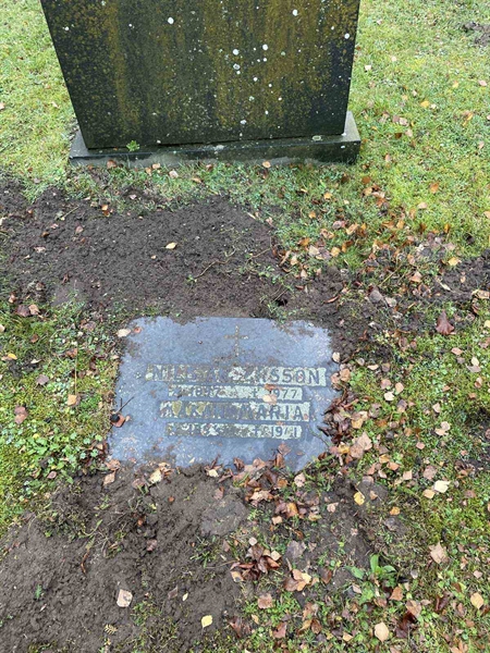 Grave number: VV 6    77, 78