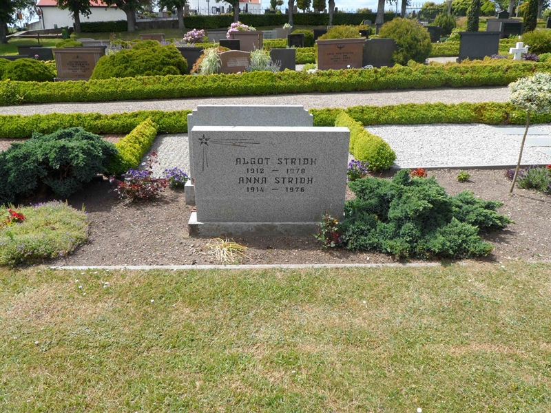 Grave number: ÖV I    25, 26