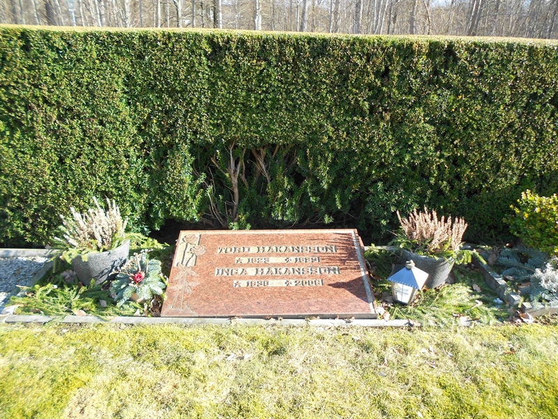 Grave number: NÅ N6    30, 31
