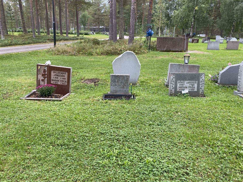 Grave number: 3 16   232