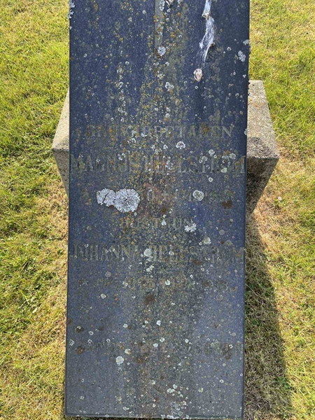 Grave number: EK B 2    11