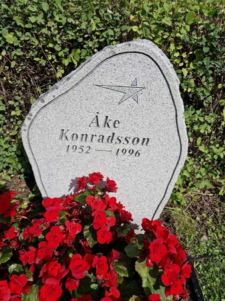 Grave number: AK D  6571