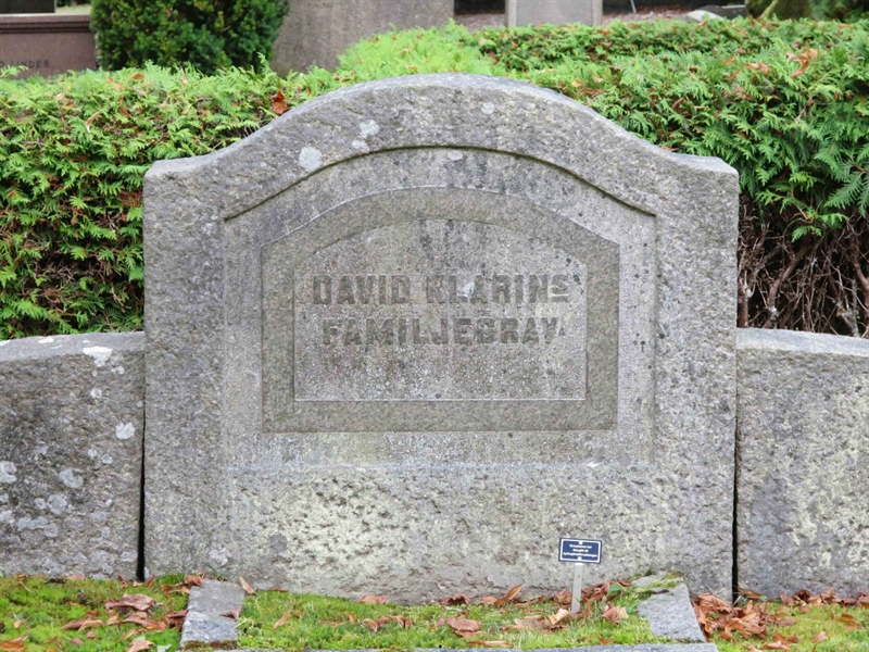 Grave number: HÖB 5   126