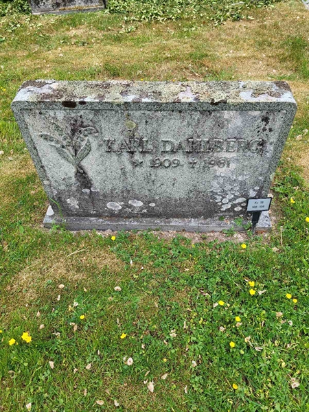 Grave number: kö 01 18   108-109