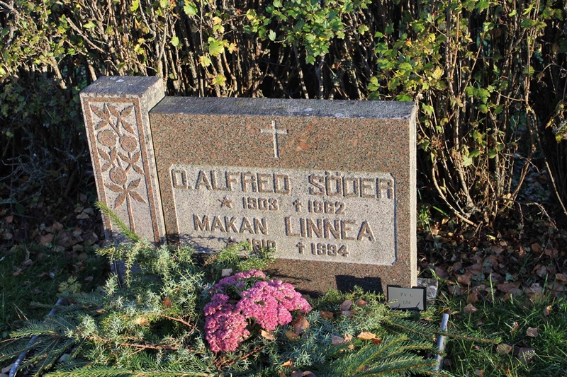 Grave number: A L  614