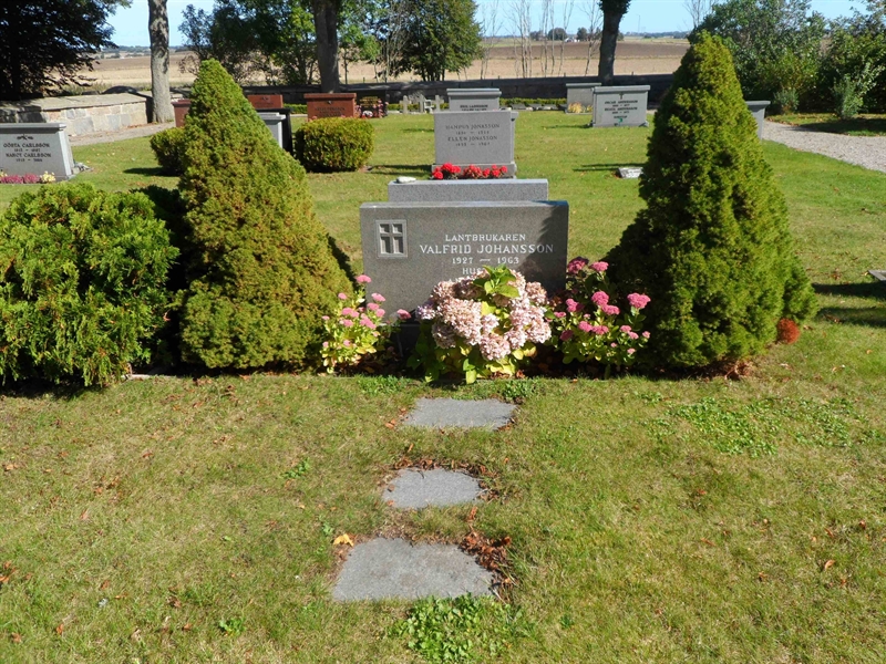 Grave number: SK K    21, 22