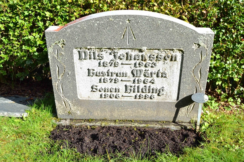 Grave number: 4 I   360