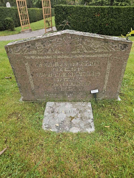 Grave number: Fr 4   268-269
