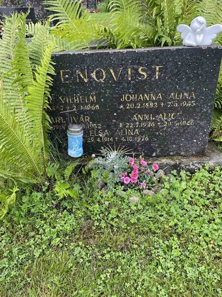 Grave number: N 4 4   601