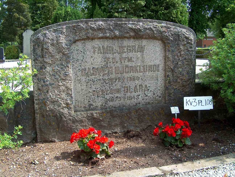Grave number: HÖB 3   108