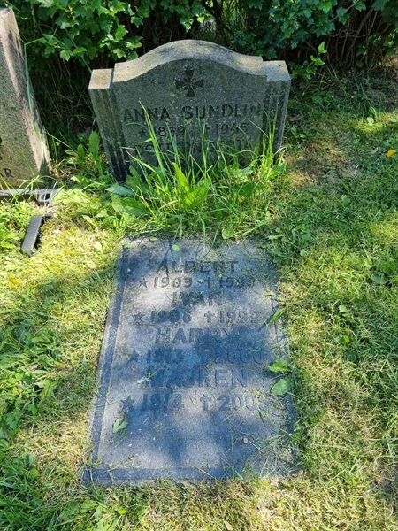 Grave number: 2 11  139