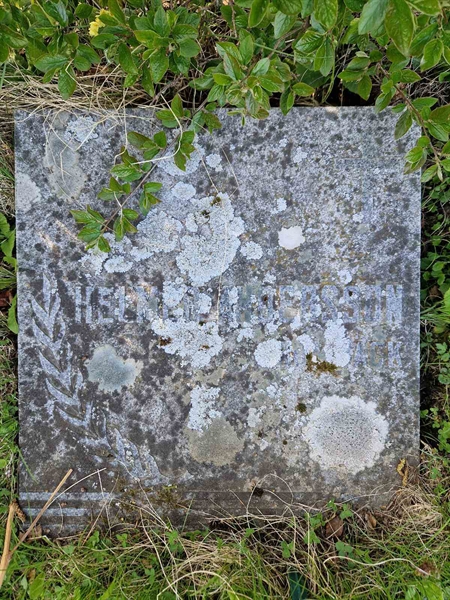 Grave number: 501 21 4181
