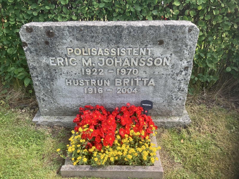 Grave number: 1 01   234-235