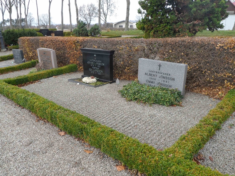 Grave number: ÖTN NMK12     9, 10, 11, 12