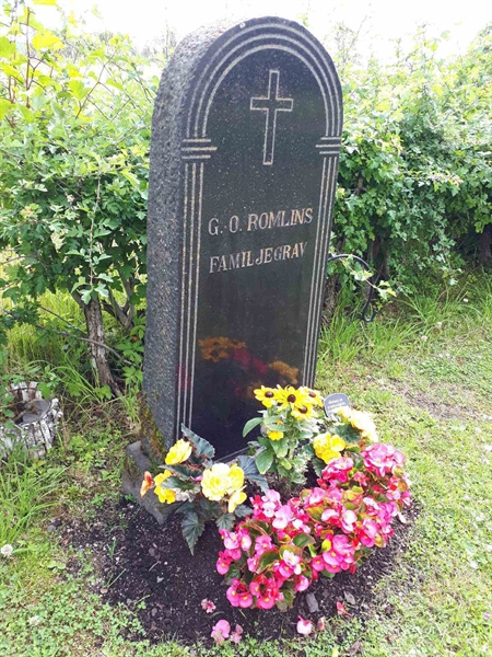 Gravnummer: GK F 5   483