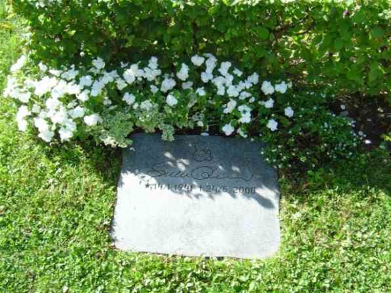 Grave number: FLÄ URNL    87