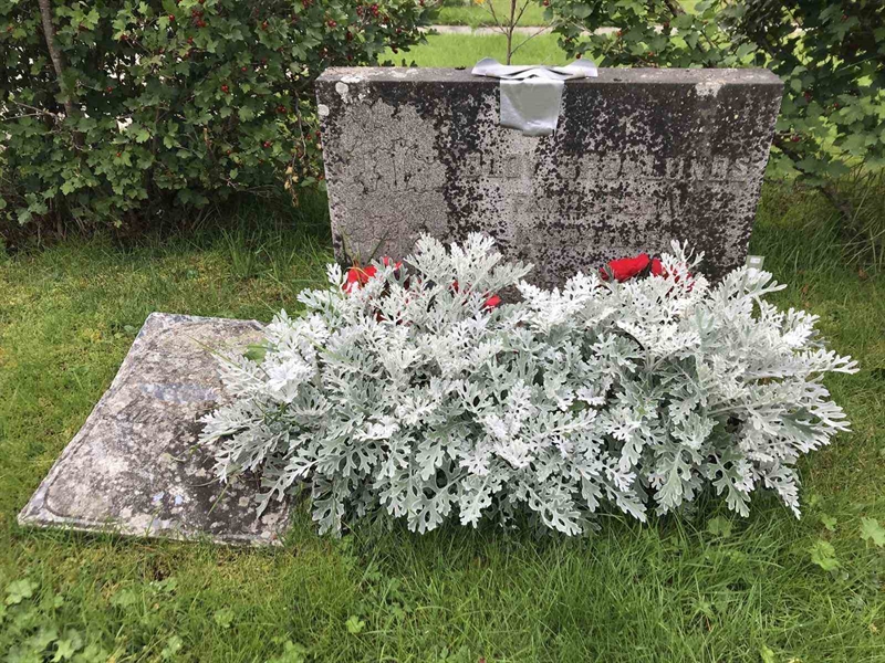 Grave number: DU Ö   165