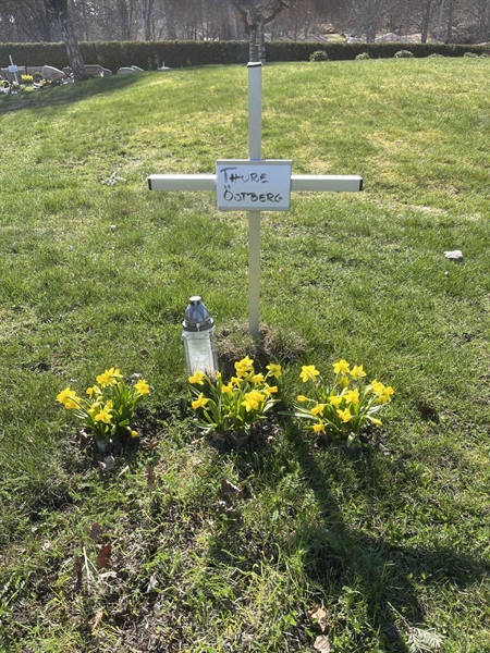 Grave number: GN 002  4105