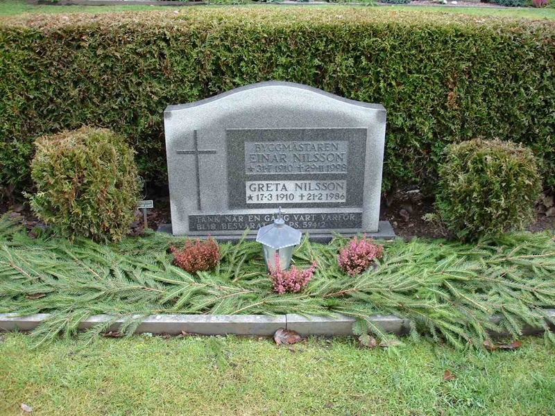 Grave number: HK L     5, 6